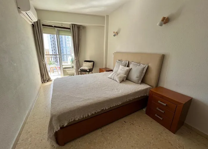 Apartmán By The Beach, Sea View