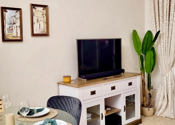 Apartmán By The Beach, Sea View *