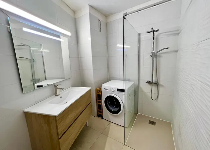 Apartmán By The Beach, Sea View