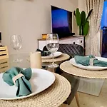 Lejlighed By The Beach, Sea View *