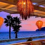 Apartment By The Beach, Sea View *
