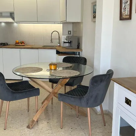 Appartamento By The Beach, Sea View *