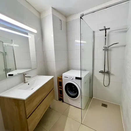 Appartamento By The Beach, Sea View