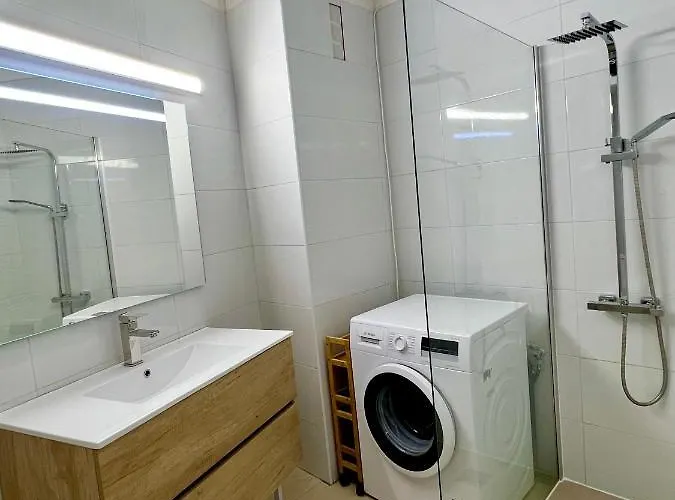 By The Beach, Sea View Apartment *